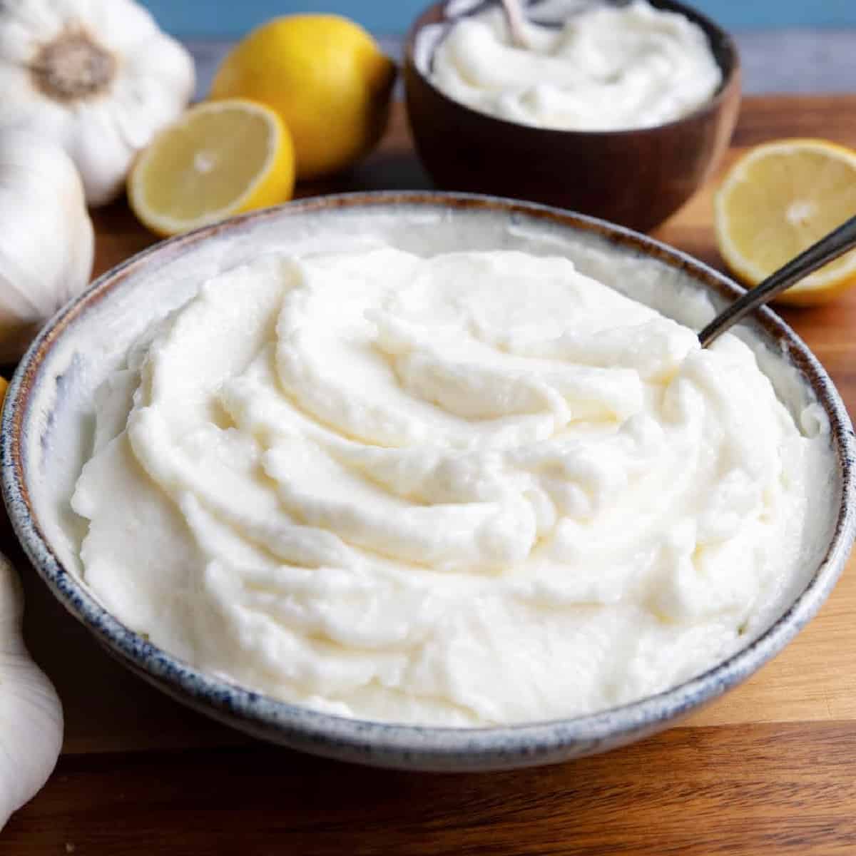 Lebanese garlic sauce, also known as toum is a rich and creamy sauce made with only 4 ingredients. It's dairy-free, vegan and ready in no time!