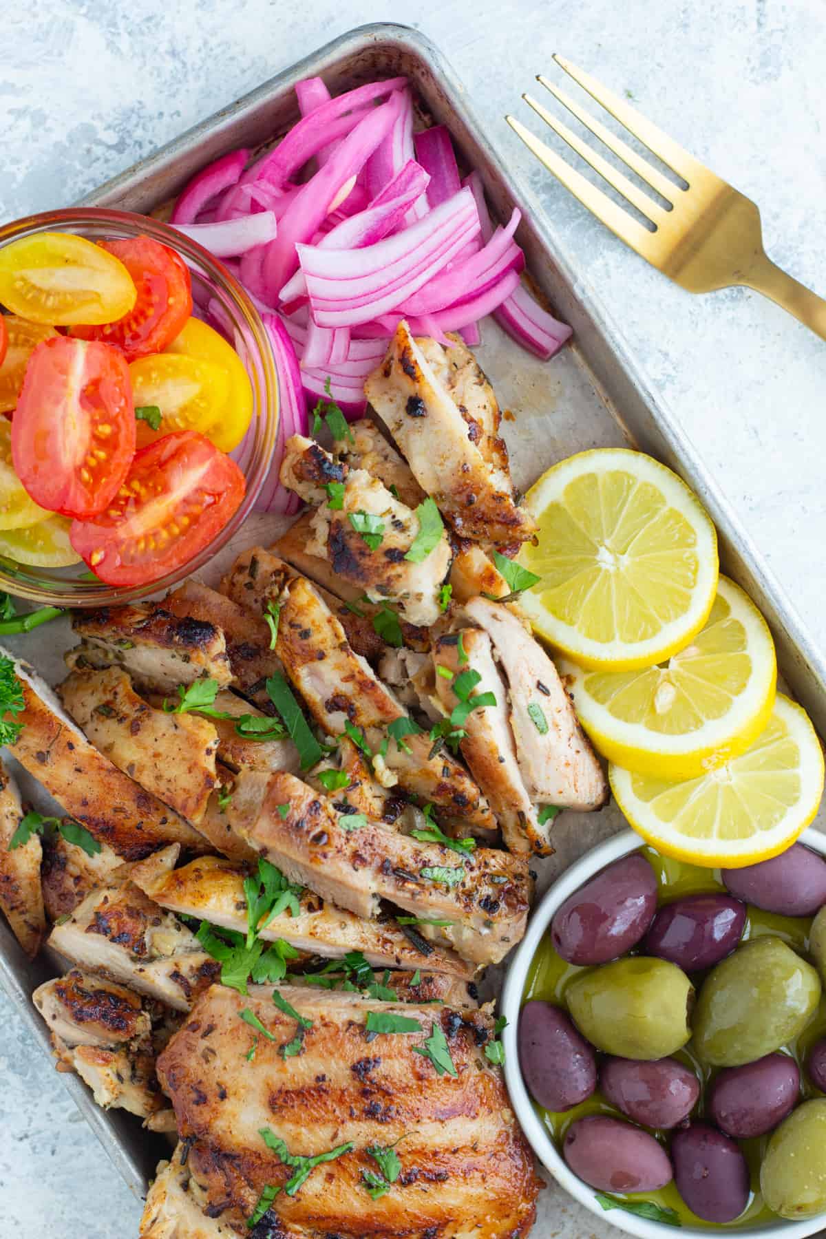 This Mediterranean style garlic chicken recipe is a keeper. Juicy chicken flavored with garlic and Mediterranean herbs is absolutely delicious.
