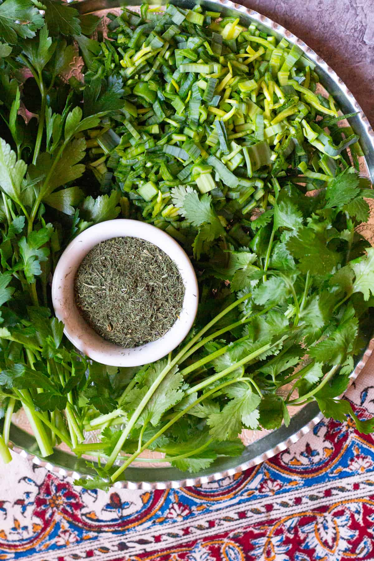 Herbs used in Sabzi Polo are leeks, cilantro, parsley and dill. You can use fresh or dried herbs. 