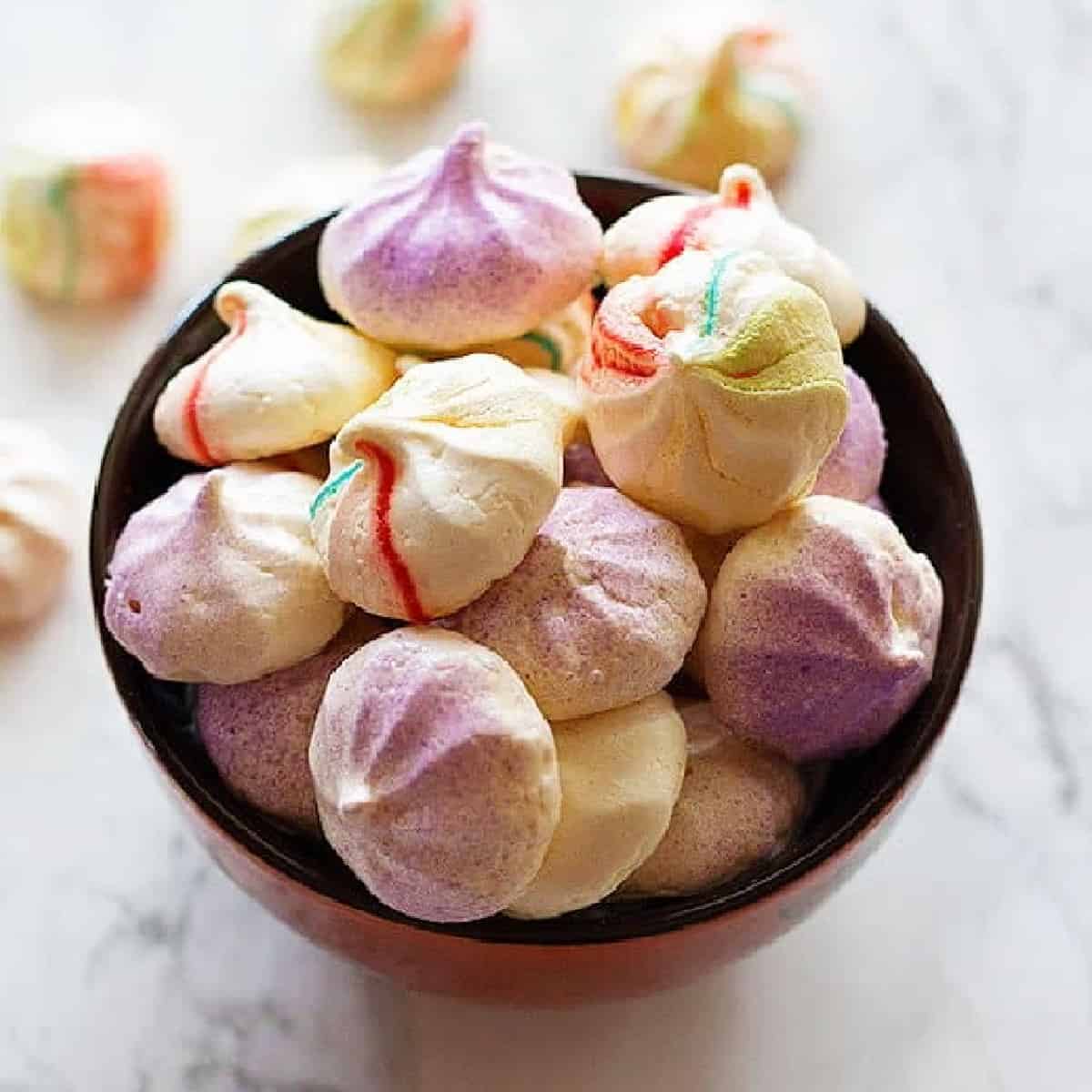 These Easy Crispy Mini Meringues are indeed easy! Just a few notes and you will have delicious and crispy meringues all the time!
