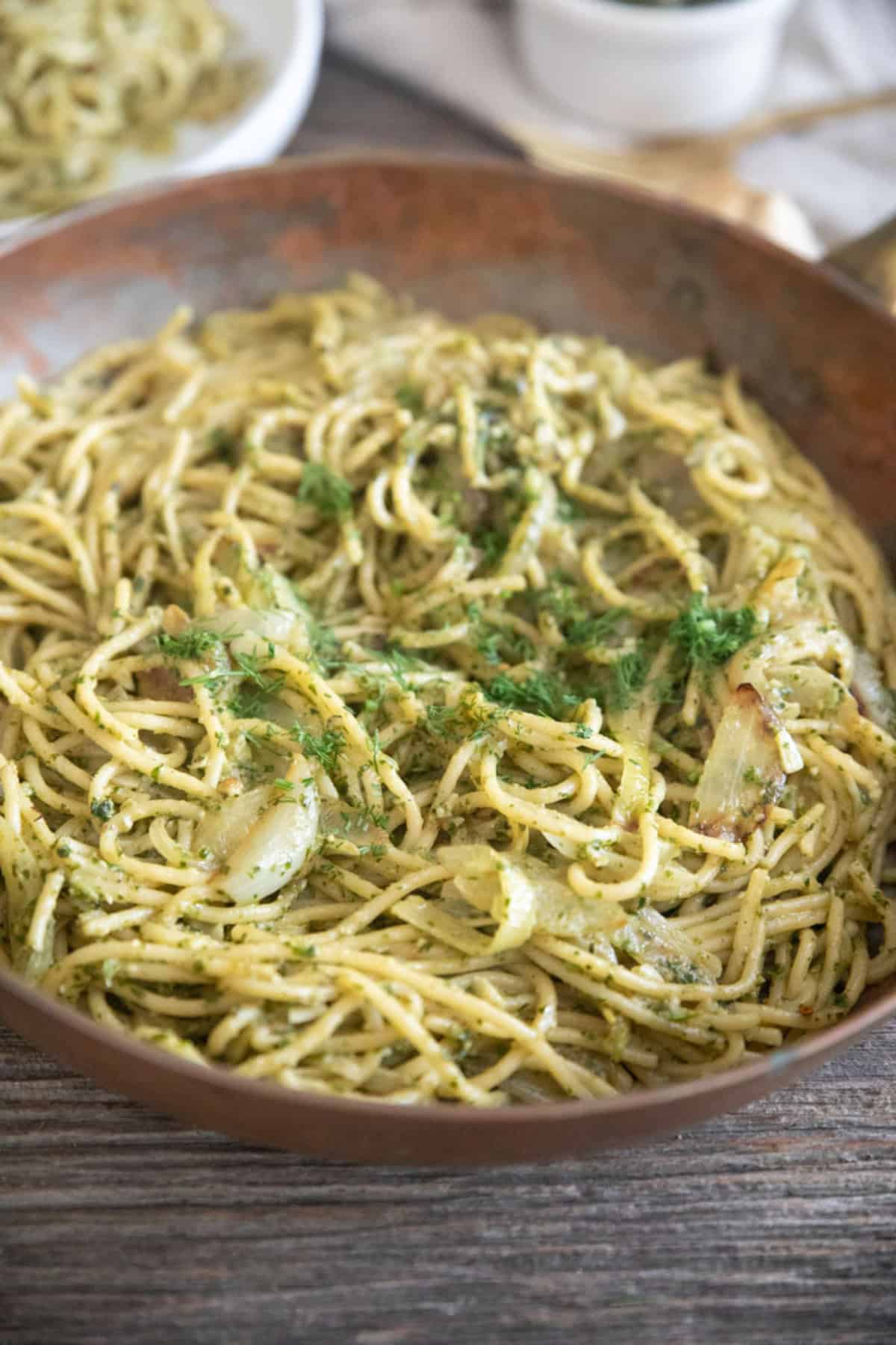A pan of pesto pasta.