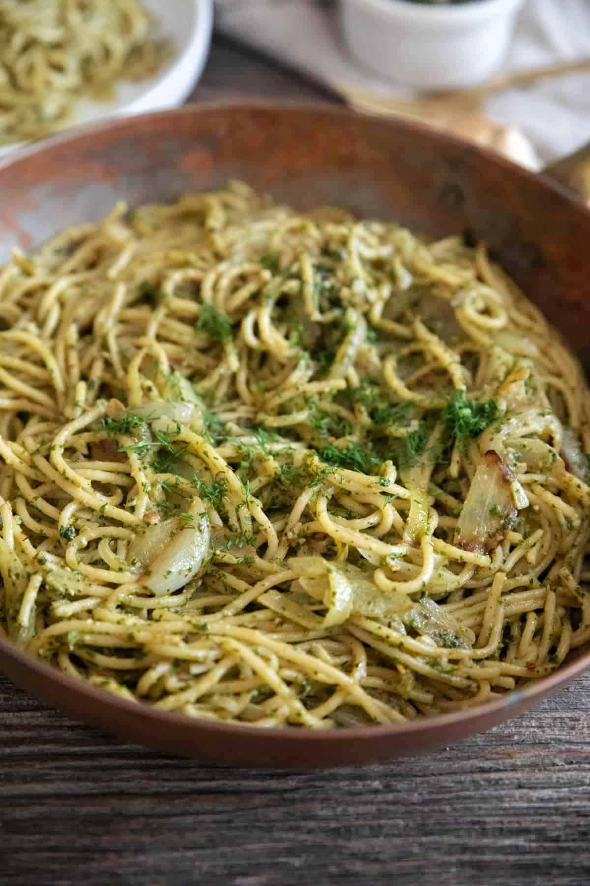 A pan of pesto pasta.