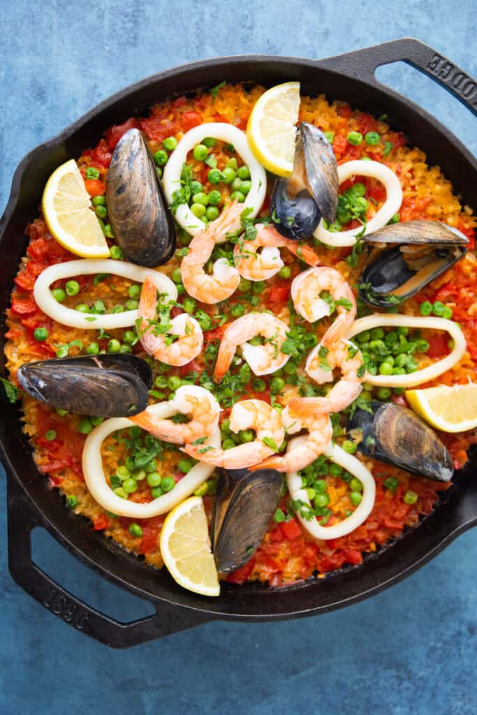 Easy Seafood Paella Recipe • Unicorns in the Kitchen
