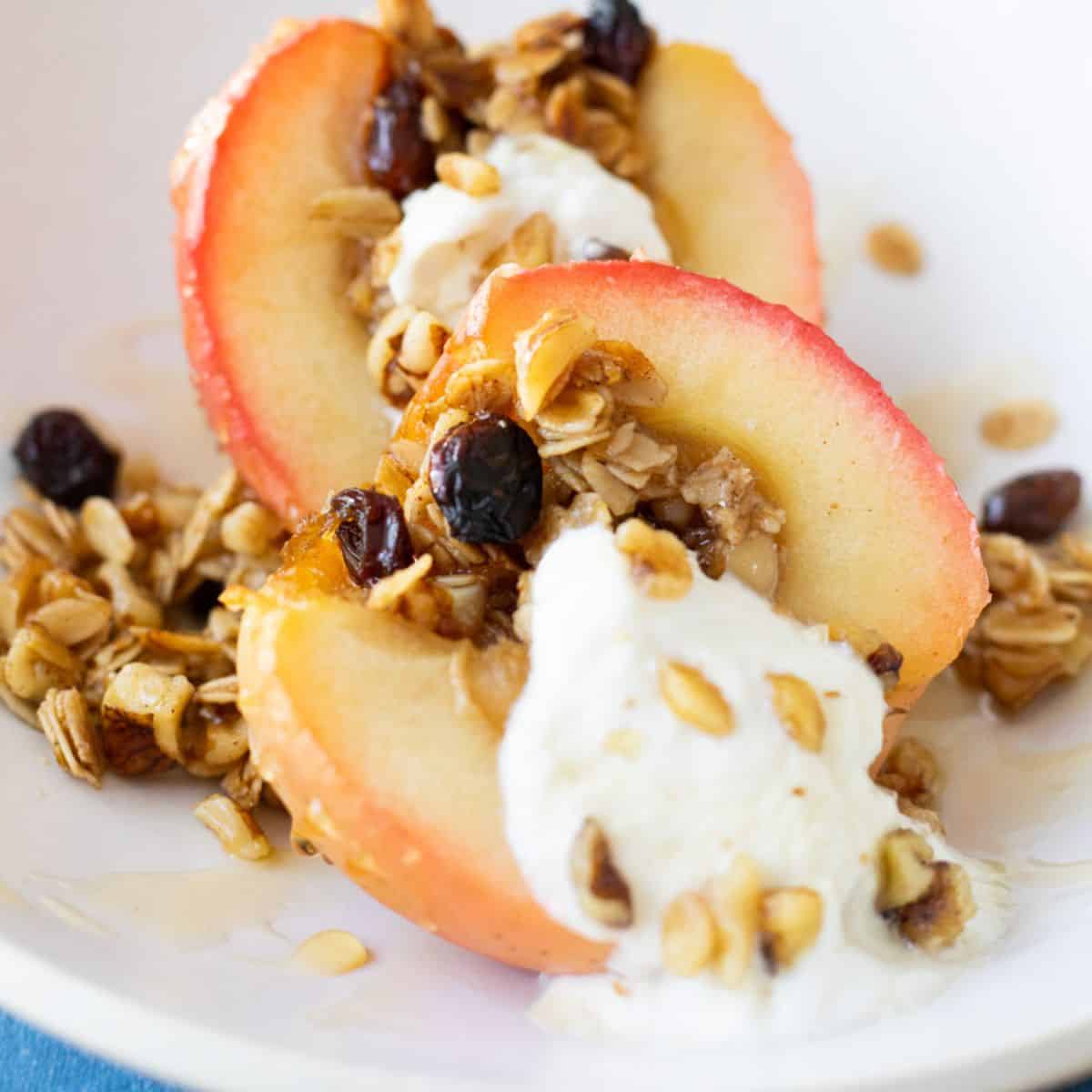 Baked apples in a bowl.