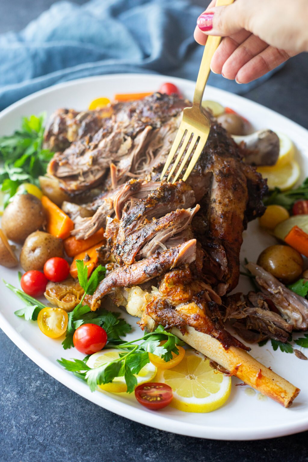 Easy Roasted Leg Of Lamb • Unicorns in the Kitchen