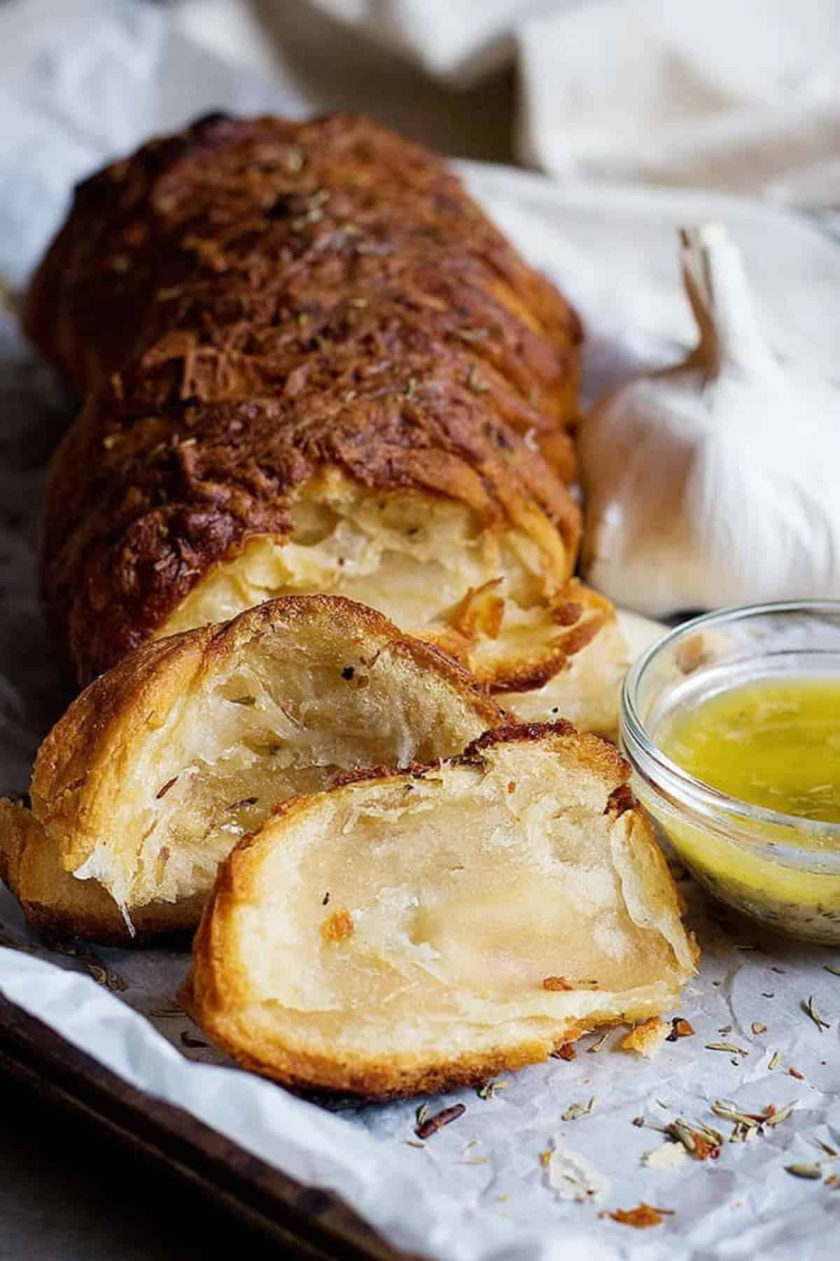 Delicious garlic pull apart bread