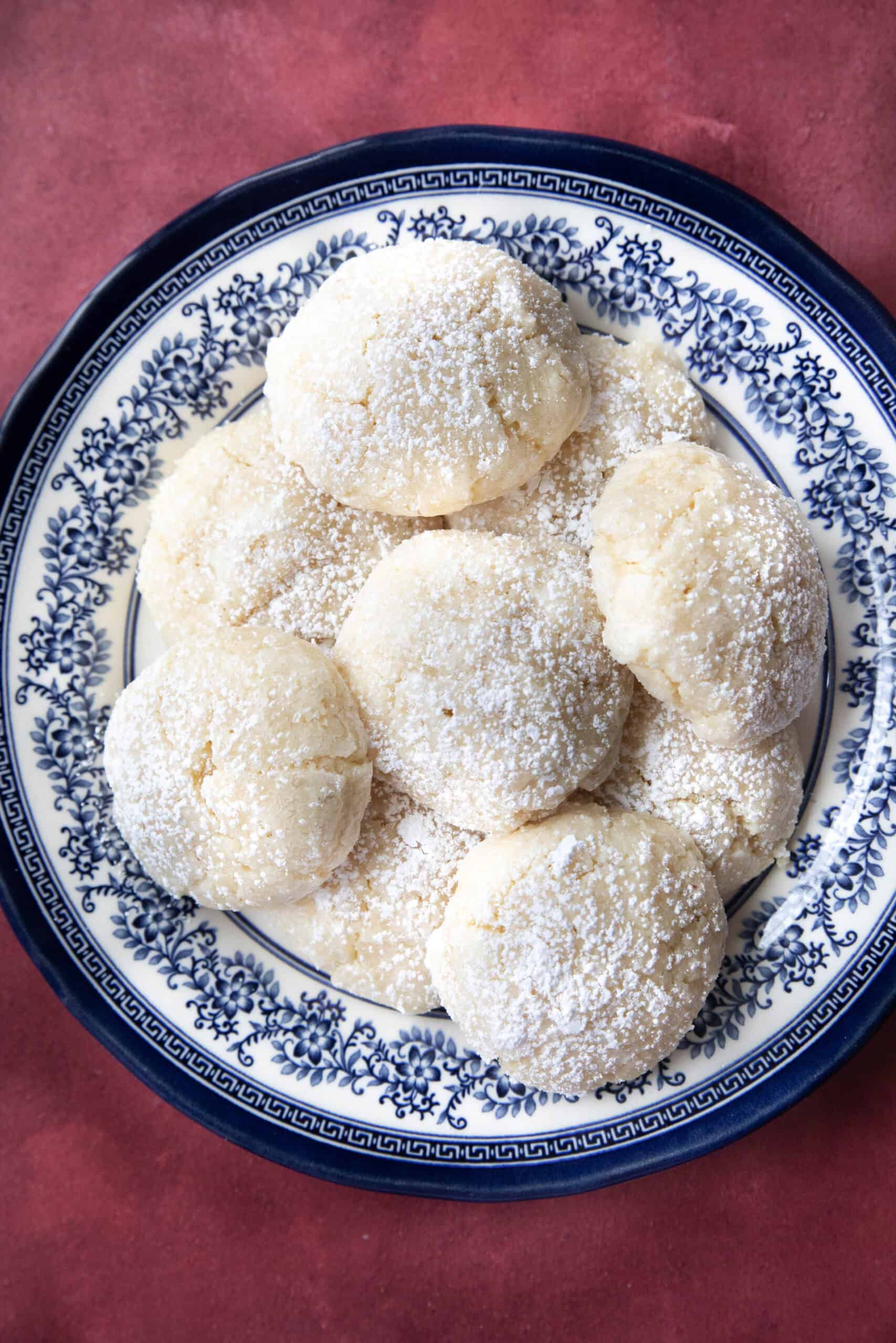 Soft Amaretti Cookies amaretti cookies served in a decorative navy blue and white dish