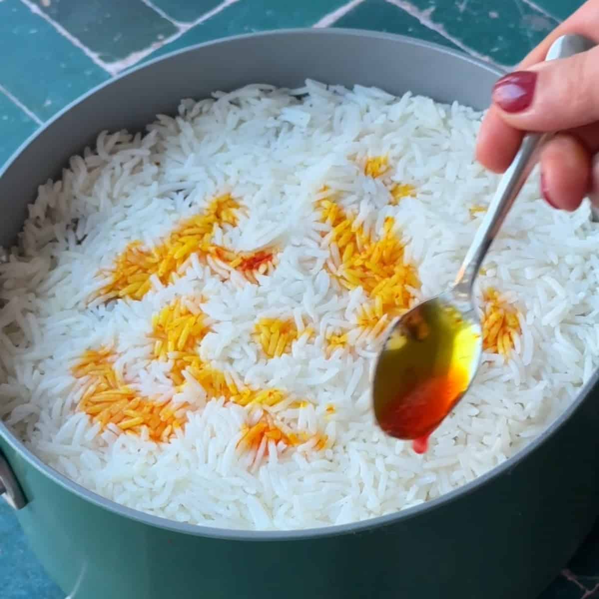 finish with more saffron water.