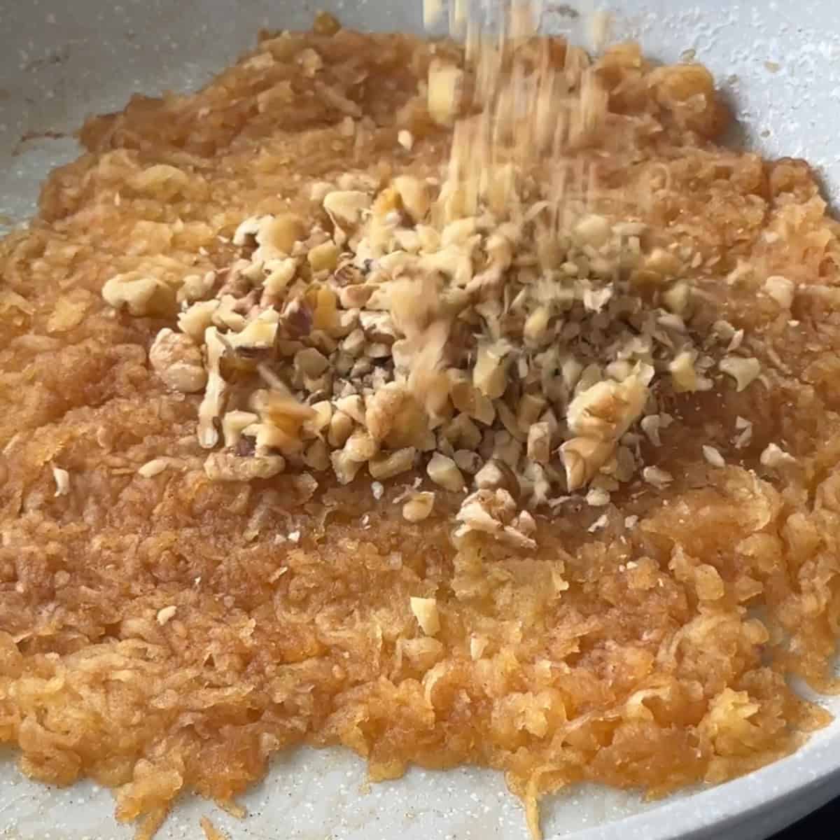How to Make Turkish Apple Cookies cook in pan until apples are soft