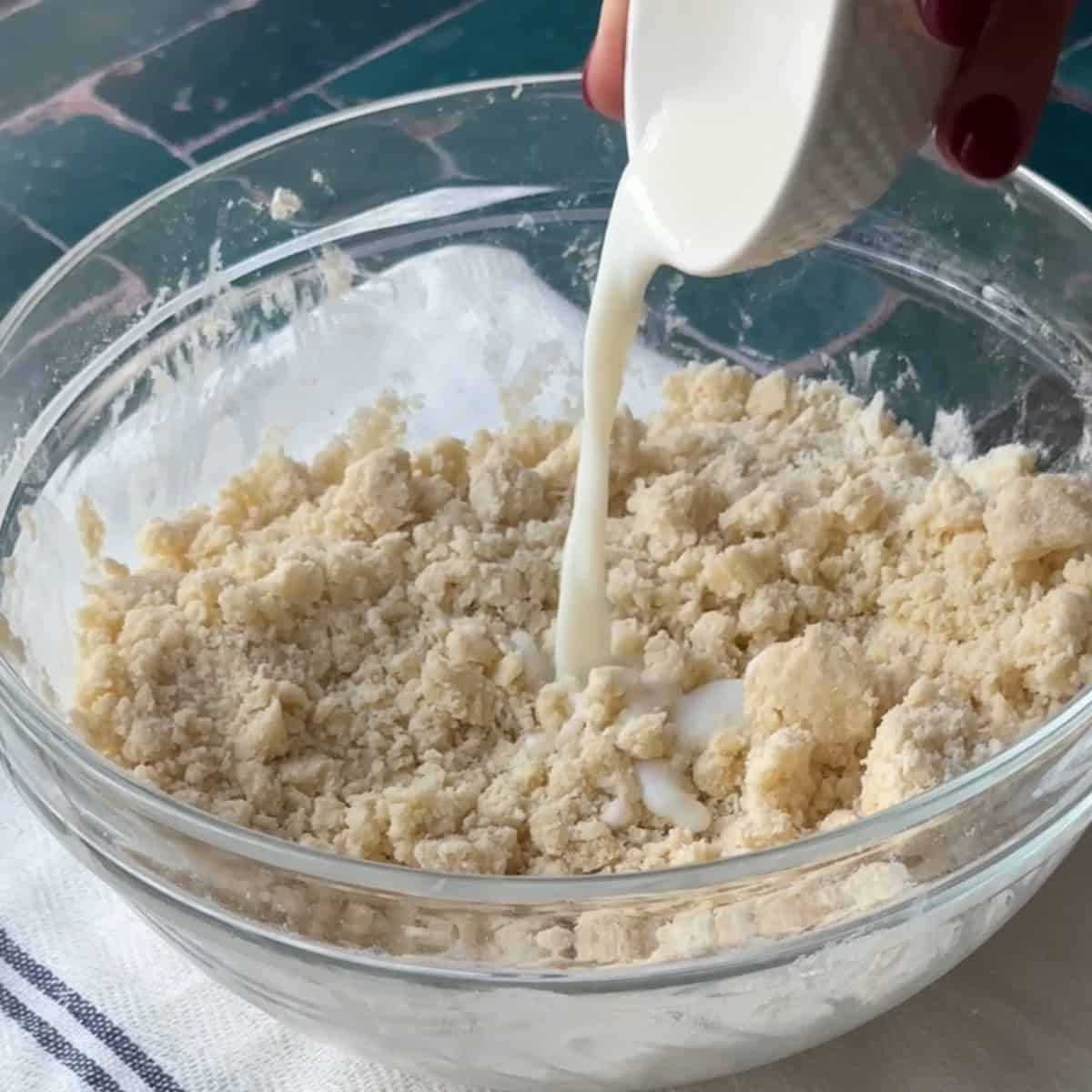 How to Make Elmali Kurabiye add flour and milk