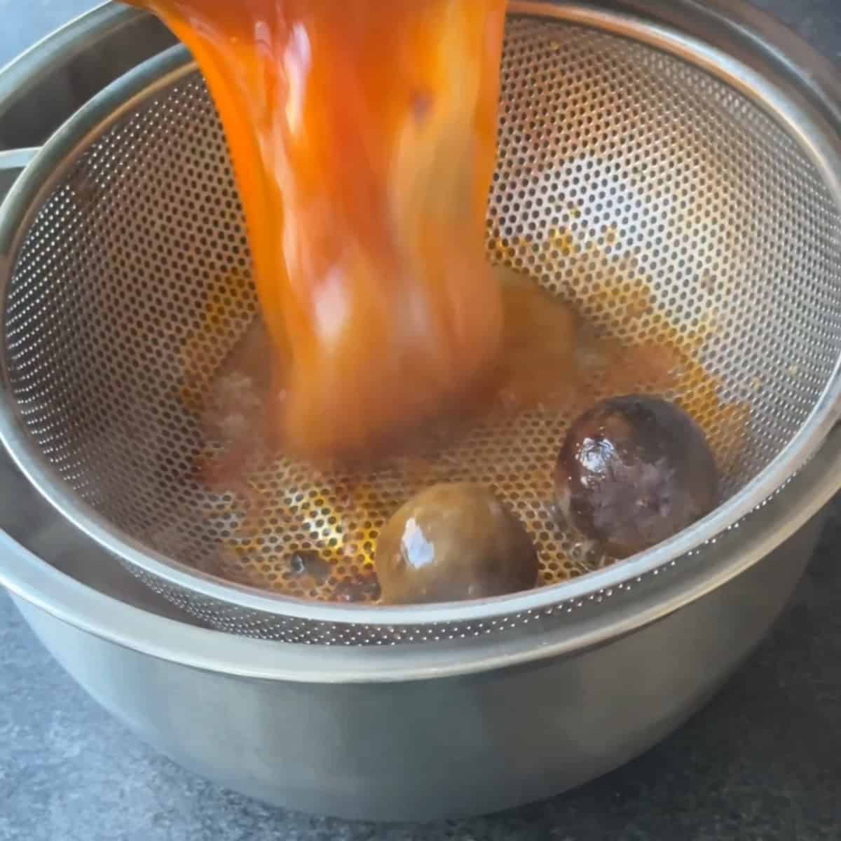 How to make machboos reserve broth to cook with