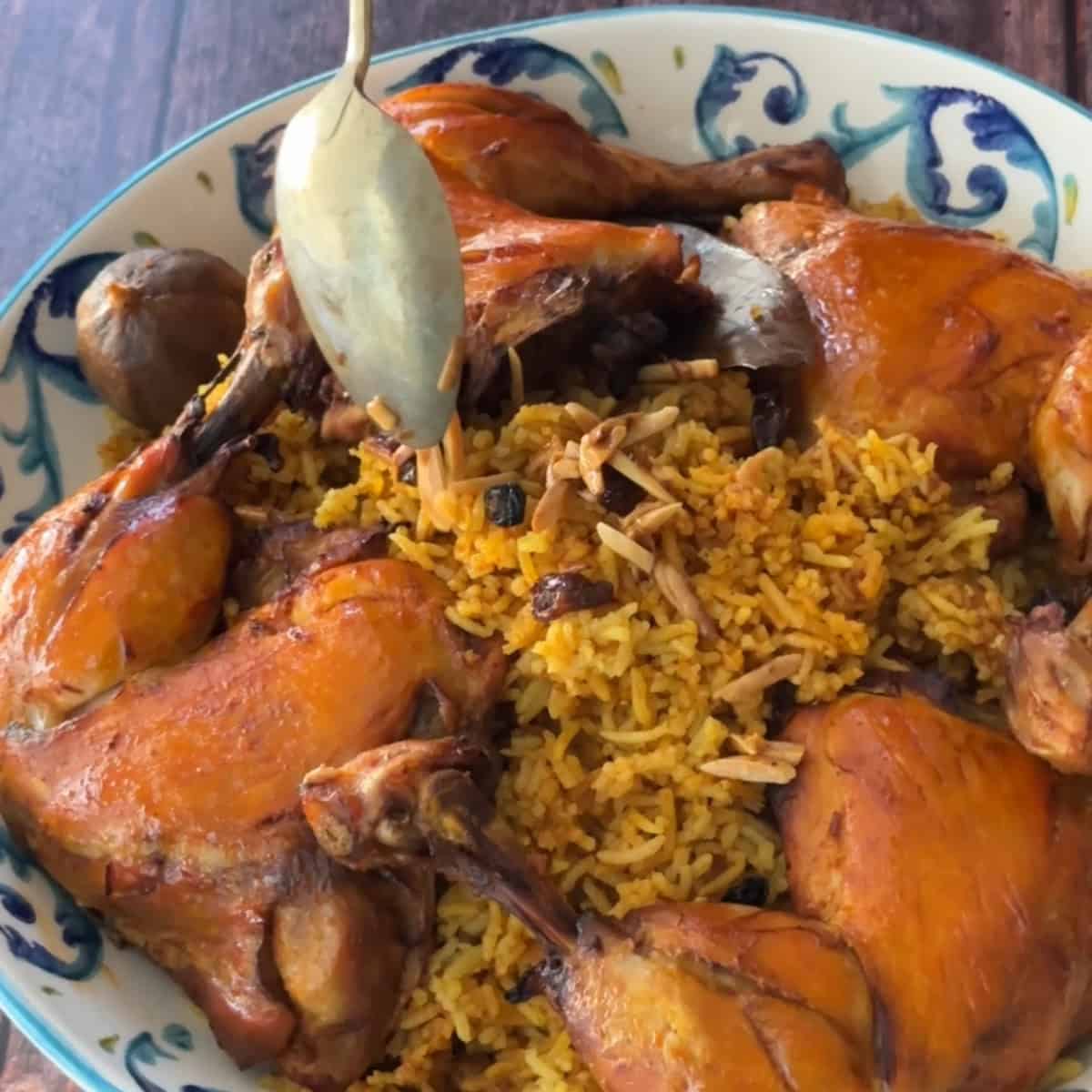 How to make machboos plate the chicken