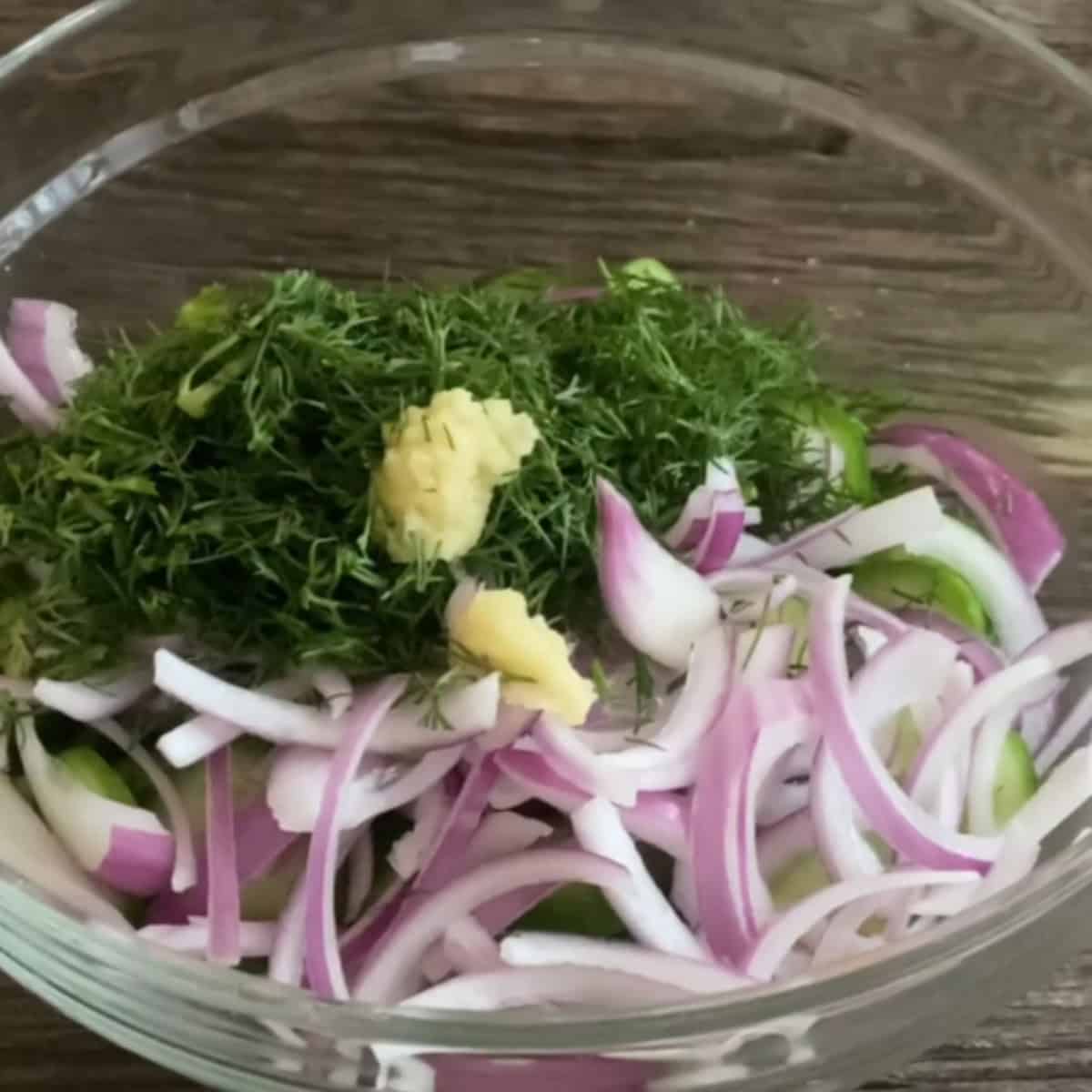 Season with salt, garlic and vinegar.