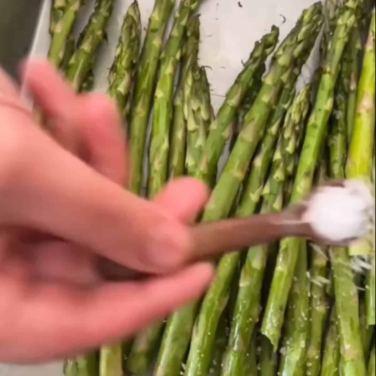 Drizzle with olive oil and season with salt. 