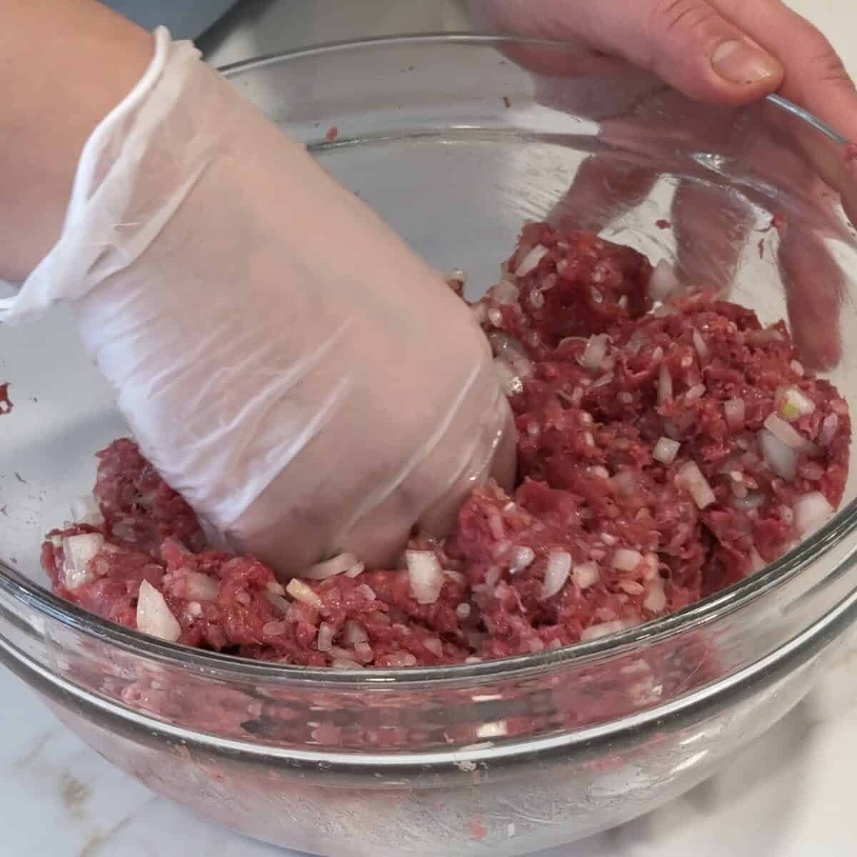 Mix all so they're well combined .